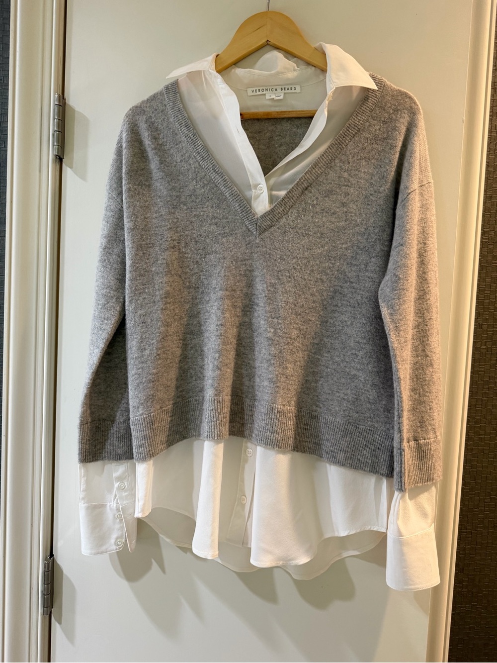 VERONICA Beard Brami Mixed
Cashmere Media 1 piece Shirt/ Sweater NWT retail $450